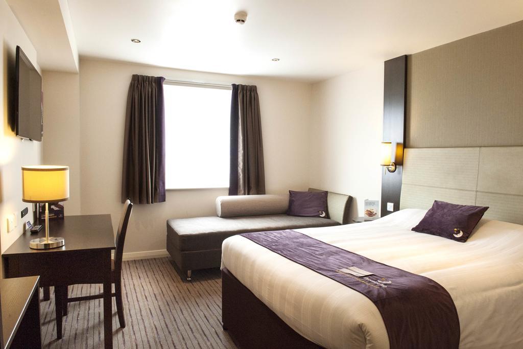 Premier Inn Dundee North Zewnętrze zdjęcie