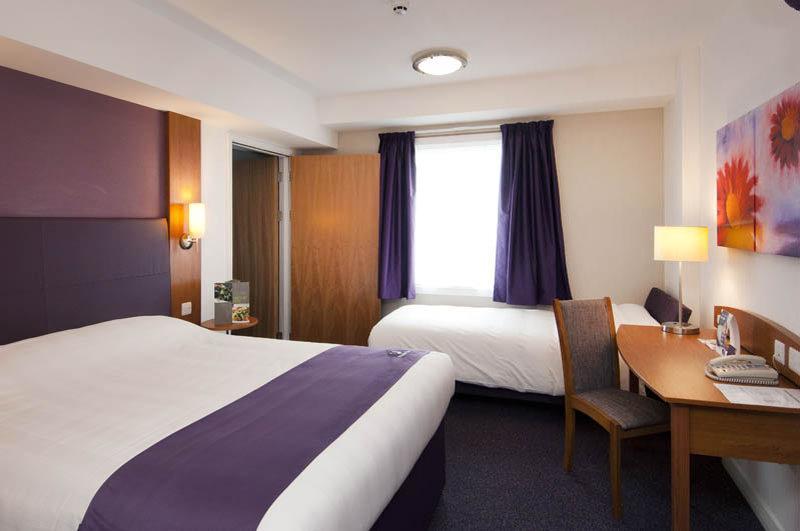 Premier Inn Dundee North Zewnętrze zdjęcie