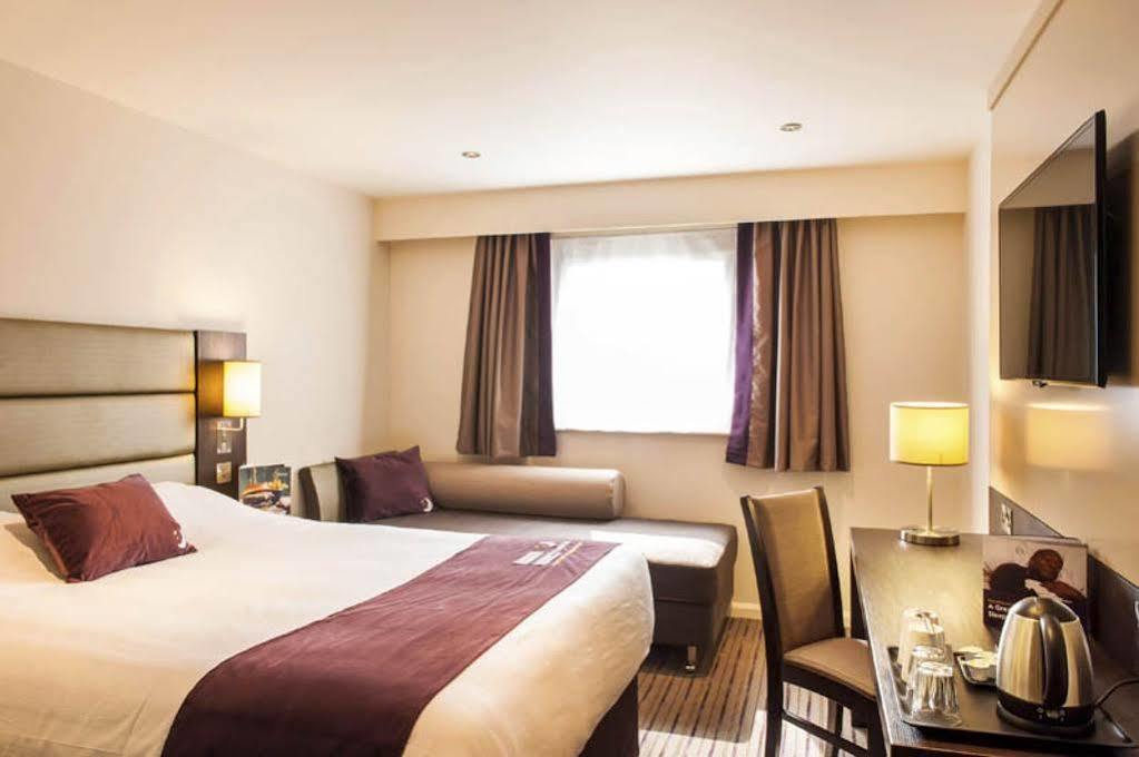 Premier Inn Dundee North Zewnętrze zdjęcie